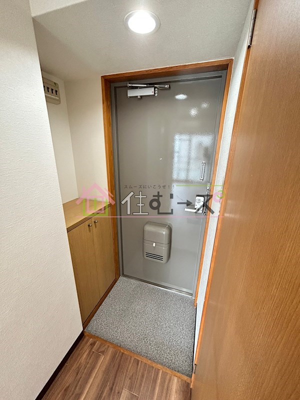 オーサムMK鶴橋 玄関