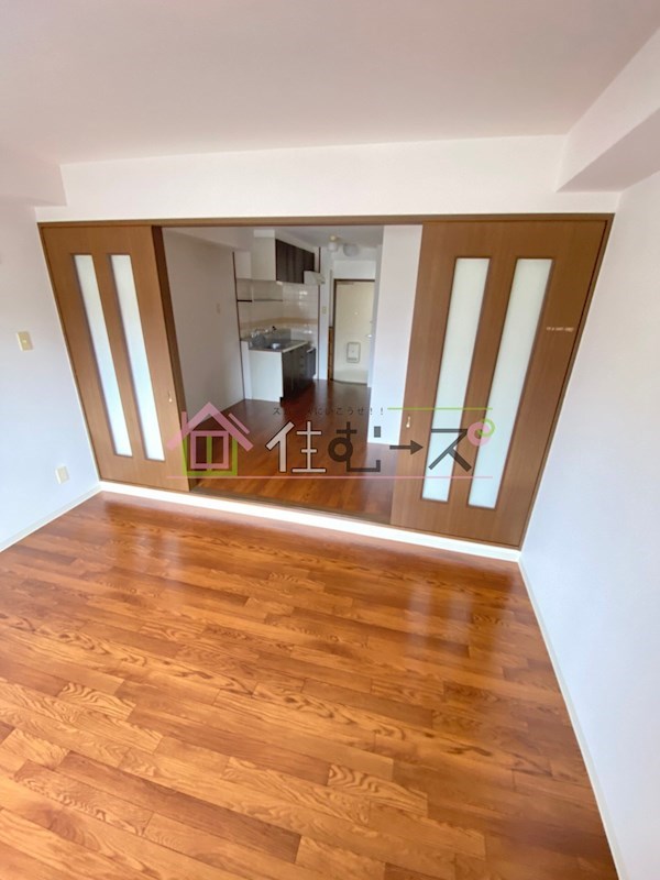 プレアール井高野Ⅱ リビング