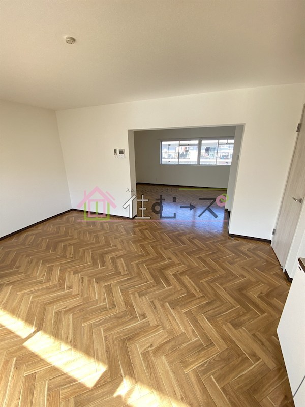 南港厚生年金共同住宅4号棟 リビング