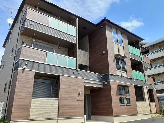 シャイン泉 外観