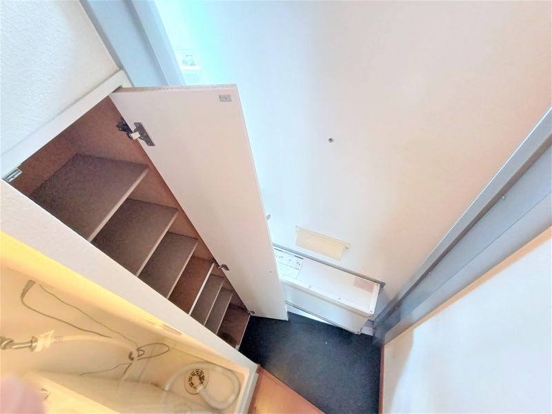 レオパレスサン・ビレッジⅡ 玄関