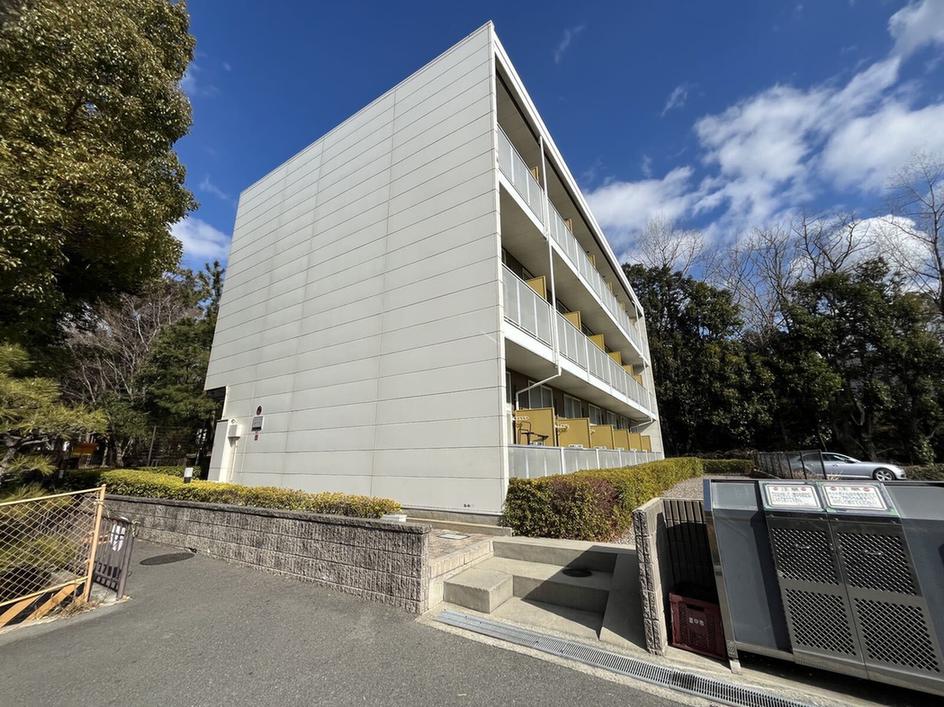 レオパレス待兼キャンパス 外観