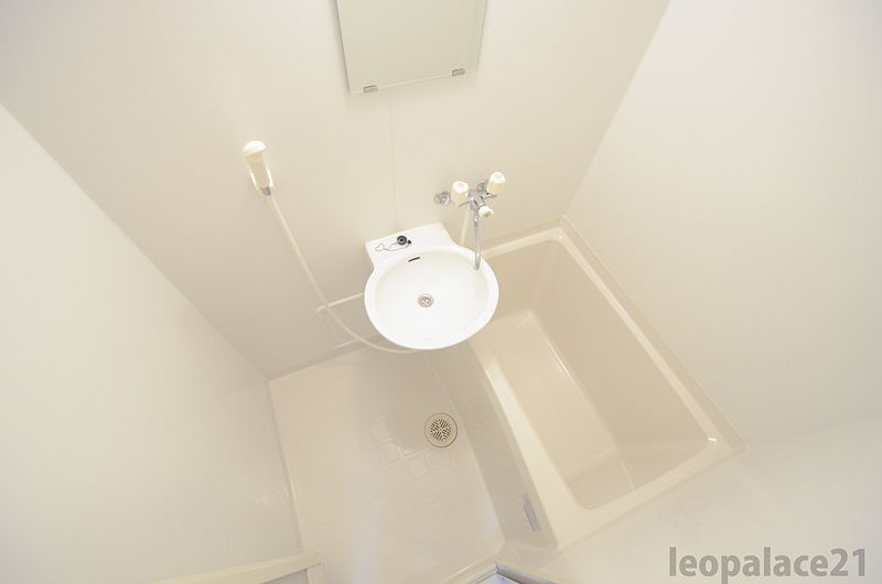 レオパレスノンノ　ミーオ 風呂画像