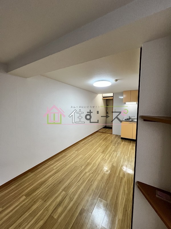 グローリー島之内 リビング