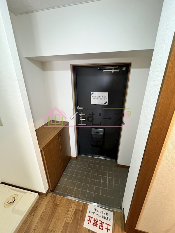 ノルデンハイム新大阪Ⅱ 玄関