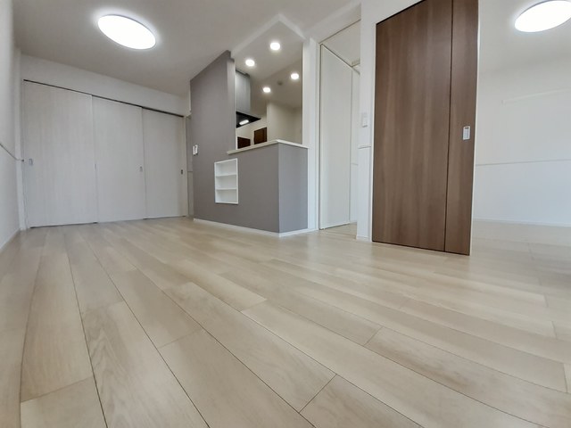 モスト リビング