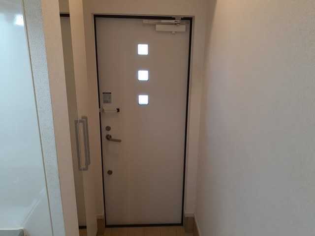 アレグレパス安倉 玄関