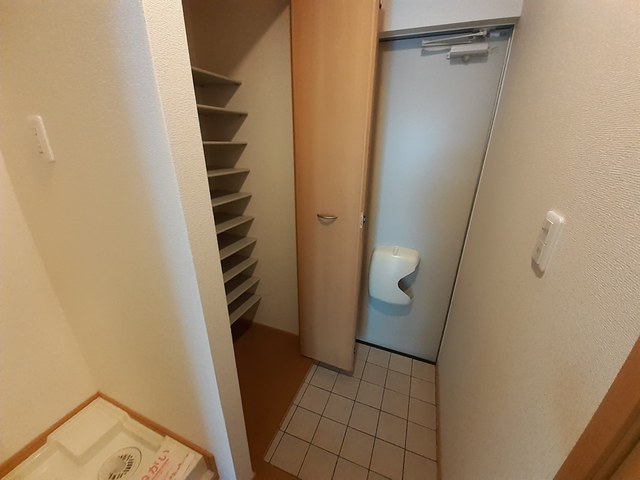 サンリット星田 玄関