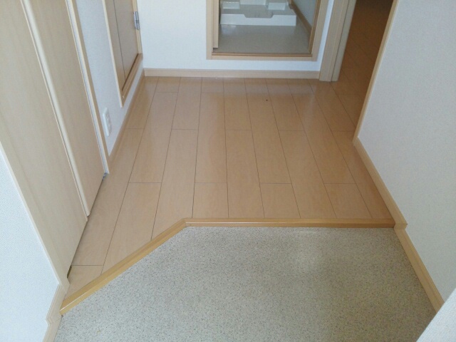 ライゼ諸福 玄関