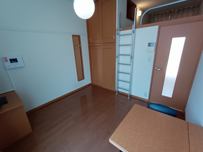 レオパレスヴィラージュ　シバ ベッドルーム