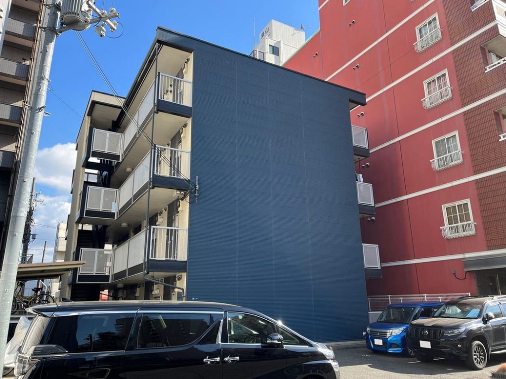 レオパレスラピスラズリ高井田 外観