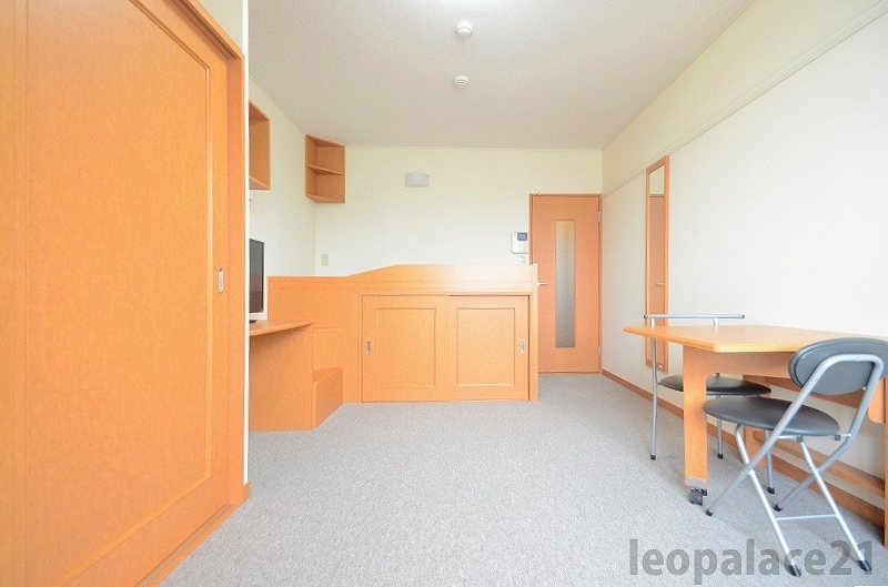 レオパレス真Ⅴ リビング