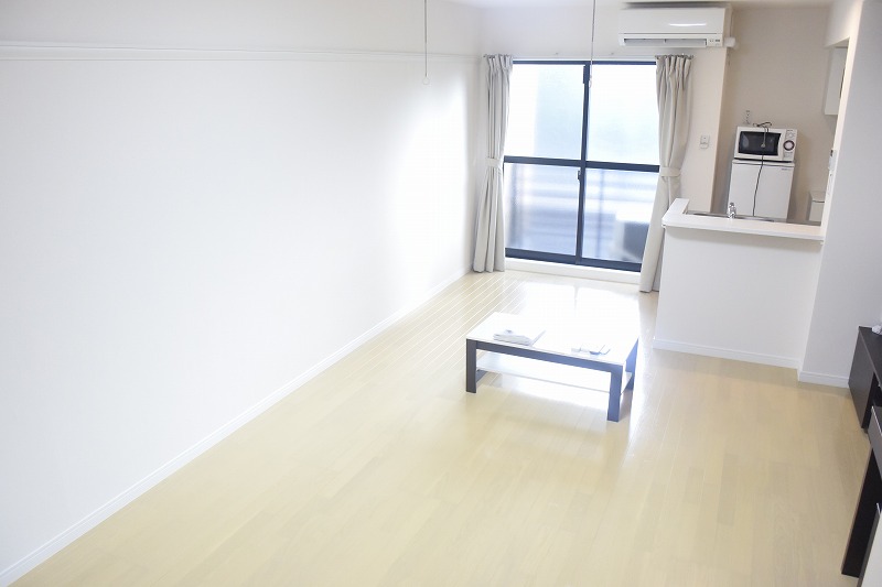 レオネクストリバーサイドⅠ リビング