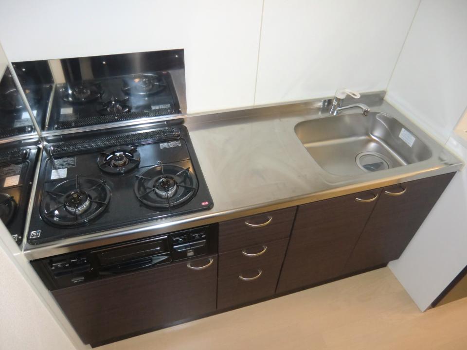 レオネクストＳＵＣＲＥ キッチン