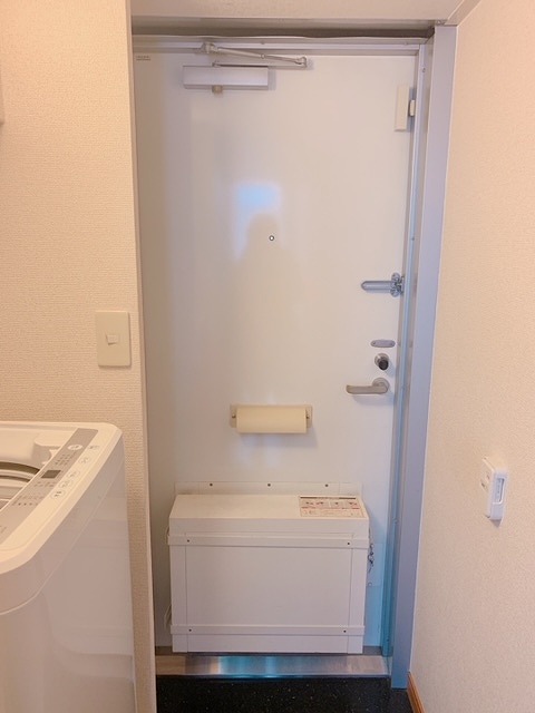 レオパレスＴＲＹ 玄関