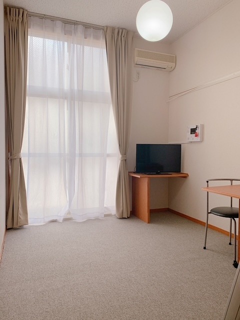 レオパレスＴＲＹ リビング