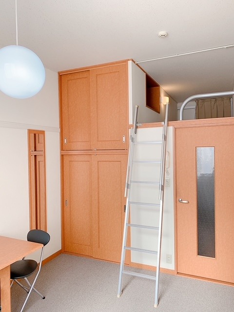 レオパレスブリリアントⅡ ベッドルーム