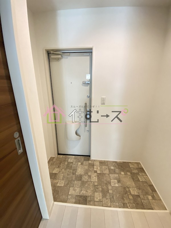 アルテミス京橋 玄関