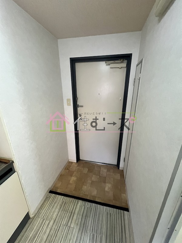 リバティ旭 玄関