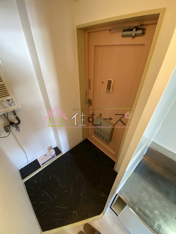 メゾン野江 玄関