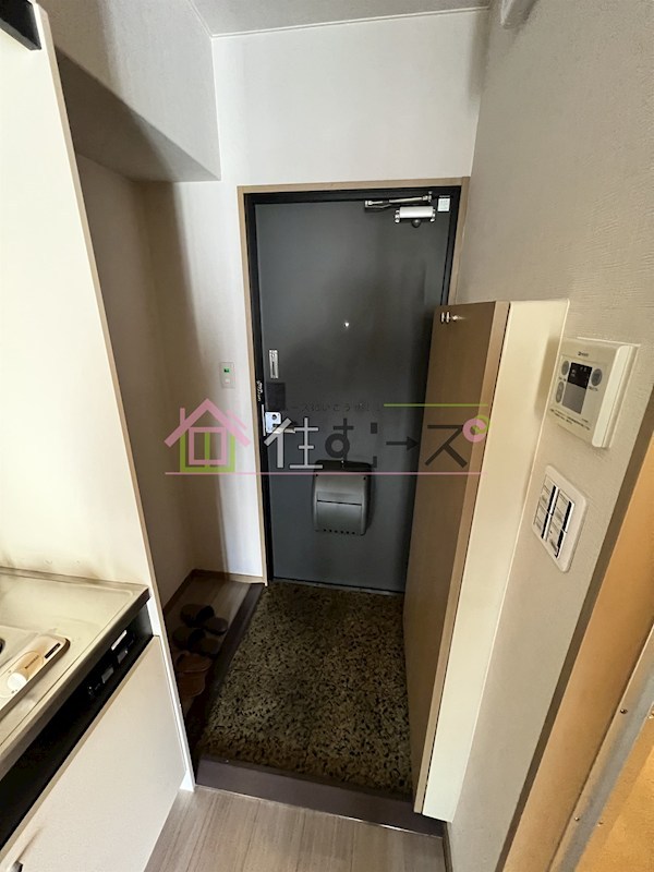 ハイツ三幸 玄関