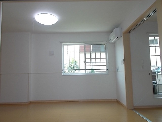 ディオーネ・ジエータ・ウエスト その他2