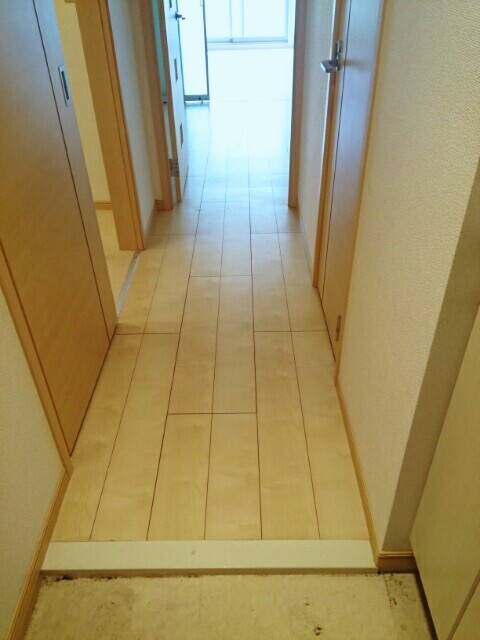 サンパティーク清隆 玄関