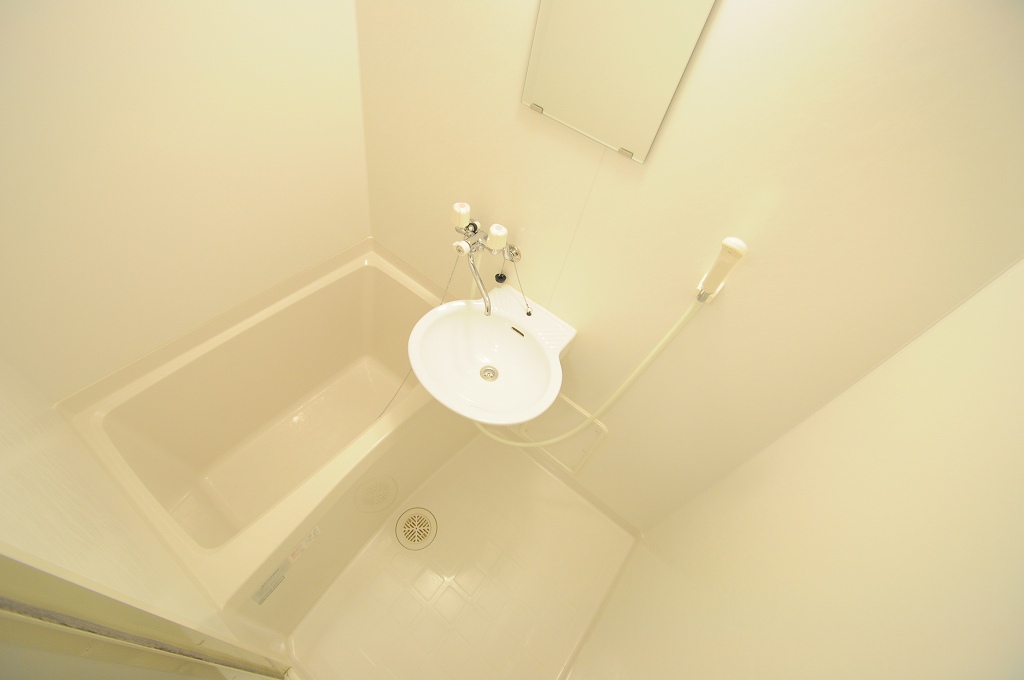 レオパレスグリーンヴィラ 風呂画像