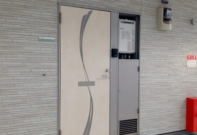 クレイノピノワール三津屋北 玄関