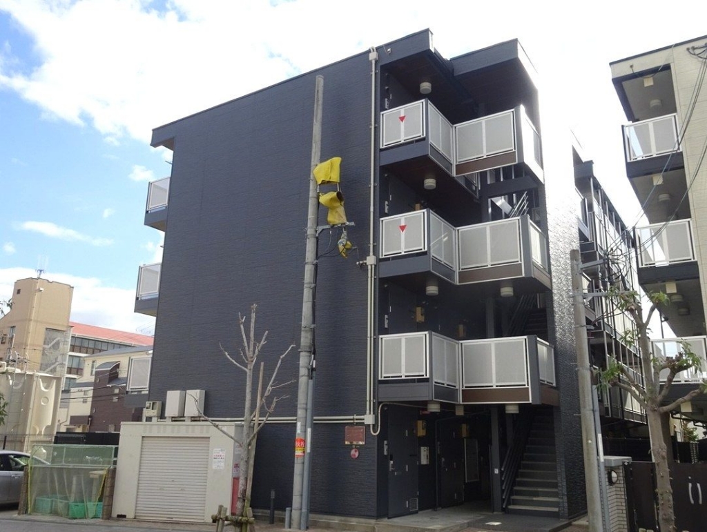 レオパレス東淡路 外観