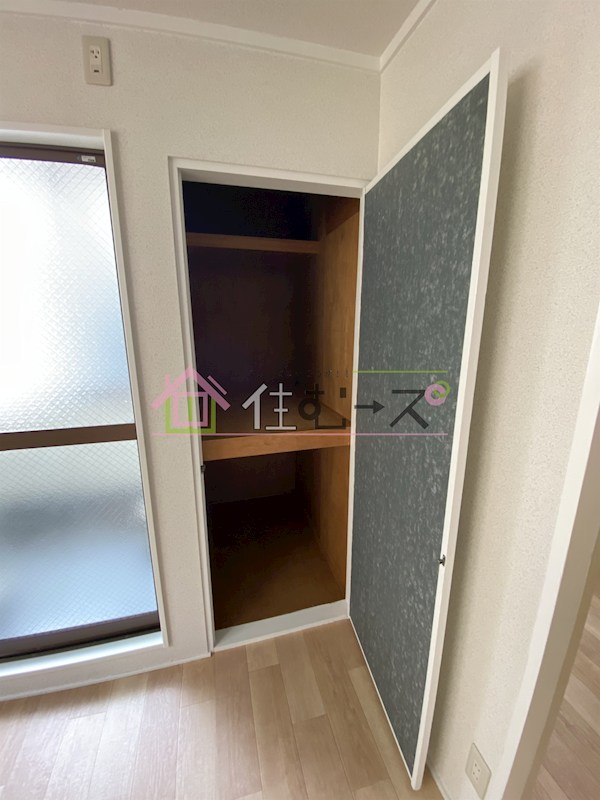 レジデンス三津屋 収納