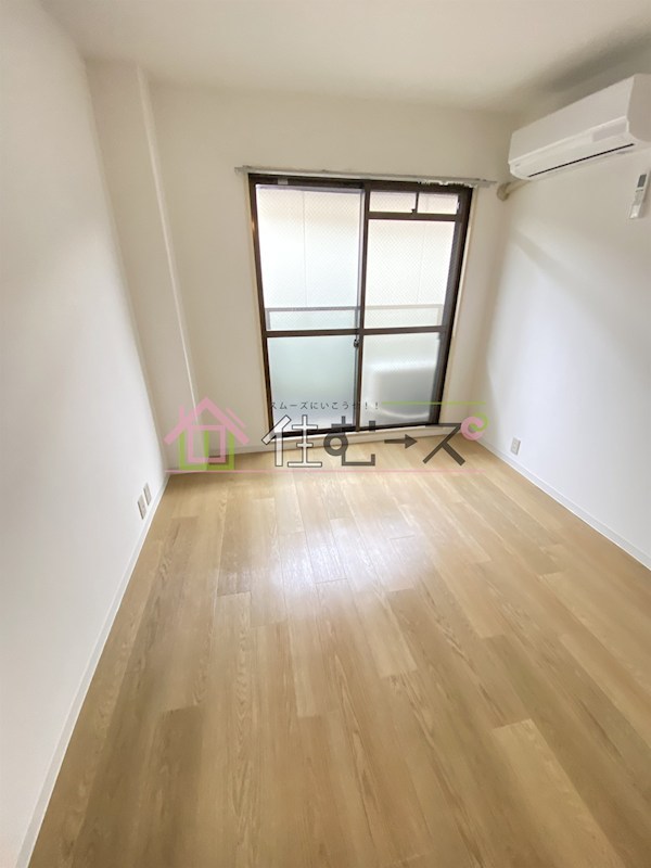 ルネッサ塚本 ベッドルーム