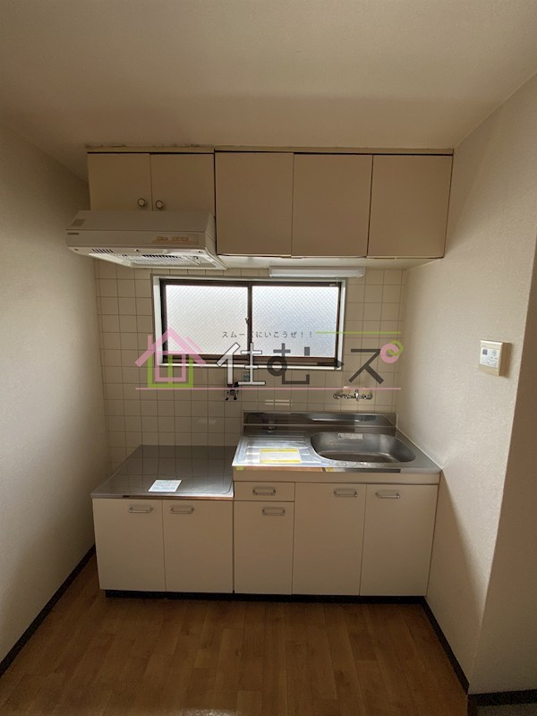 レジデンス三津屋 キッチン