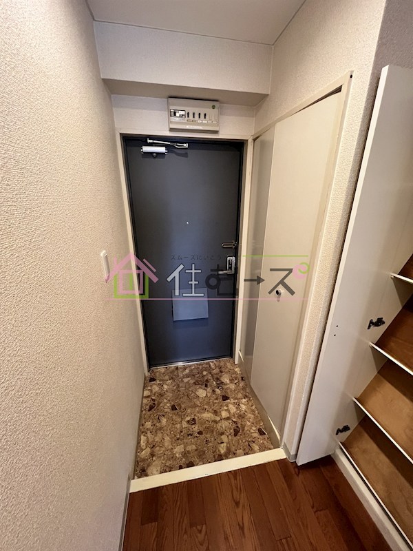 SHE&amp;#39;S新大阪 玄関