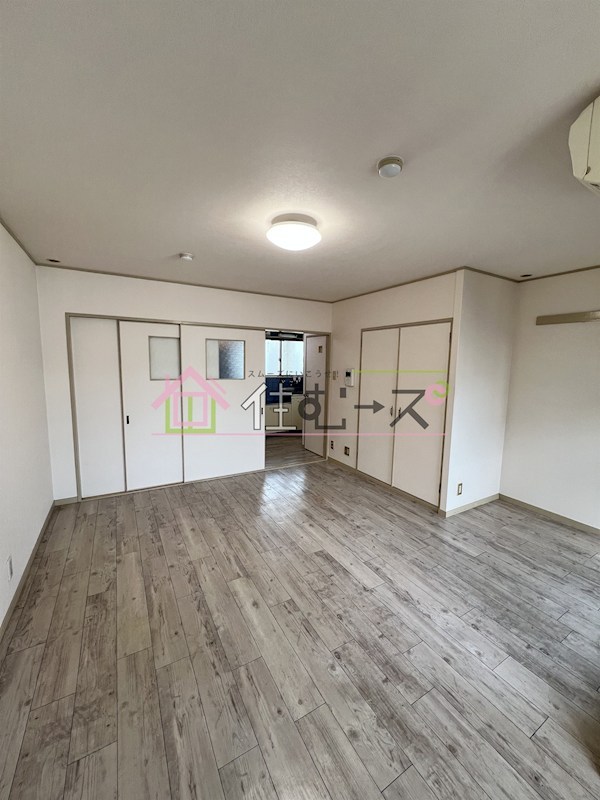 TARO淡路 リビング