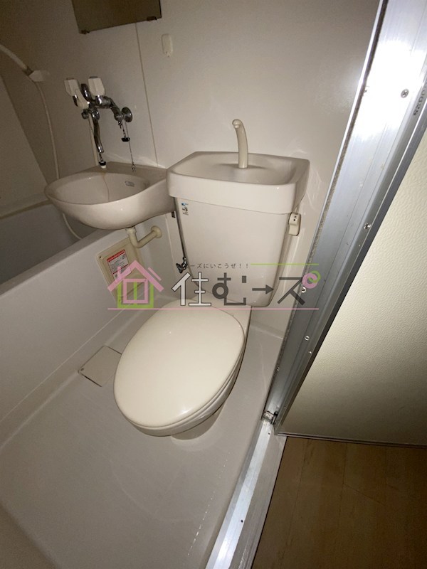 新大阪コーポビアネーズ ベランダ