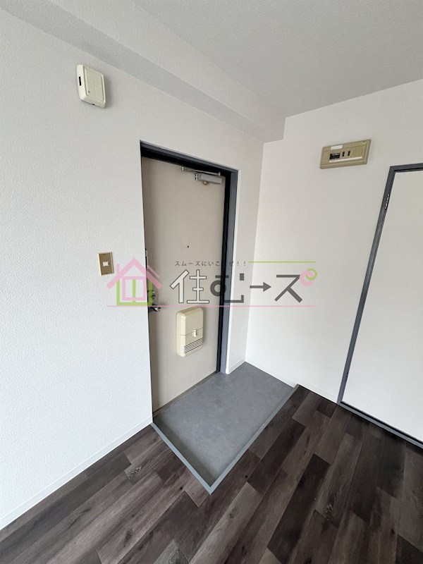 ライズワン下新庄 玄関