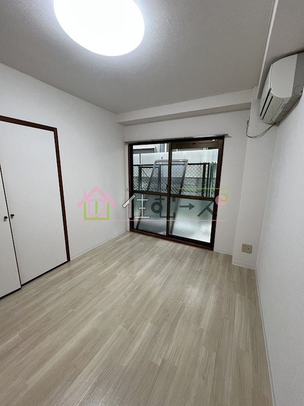 ウィーブル豊新 ベッドルーム