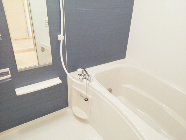 メゾンラフィネ 風呂画像