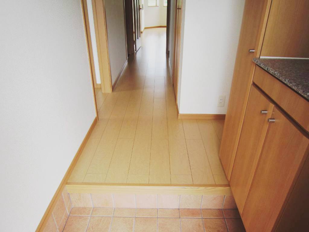 フラン・ラフレシールⅠ 玄関