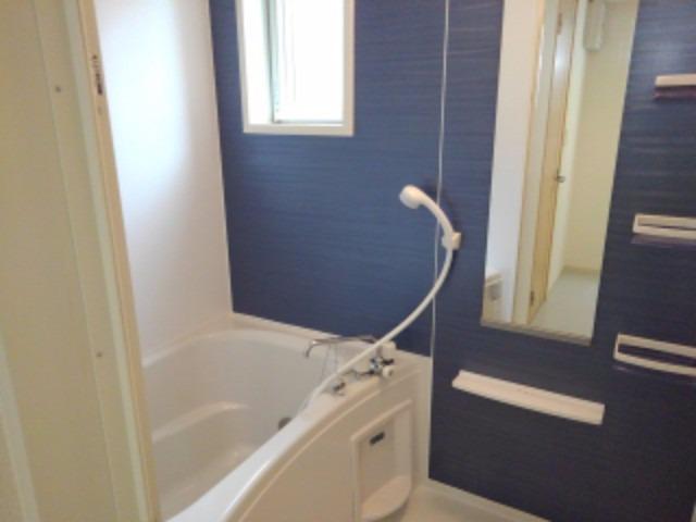 ブリーゼ・Ｍ 風呂画像