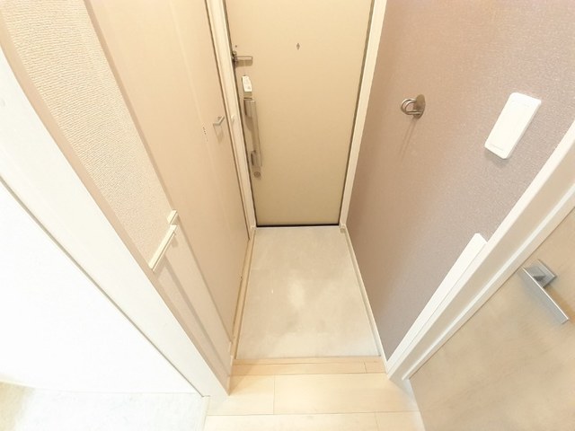 サニーレジデンス高槻本町 玄関