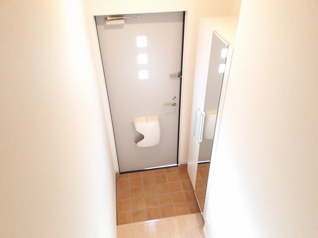 イーストソレイユ荻野Ⅱ 玄関