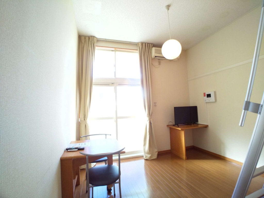 レオパレス有富 リビング