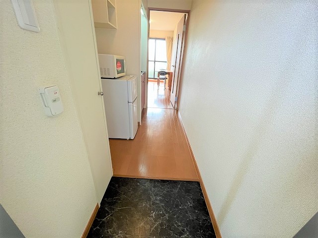 レオパレスあおぞら 玄関