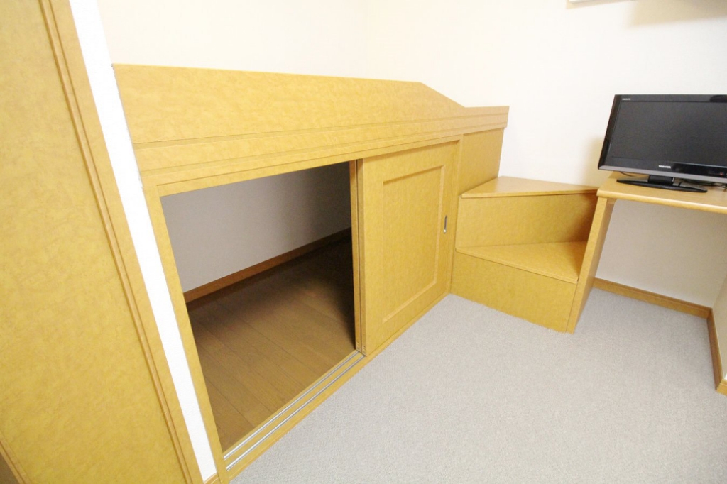 レオパレス南田辺 ベッドルーム