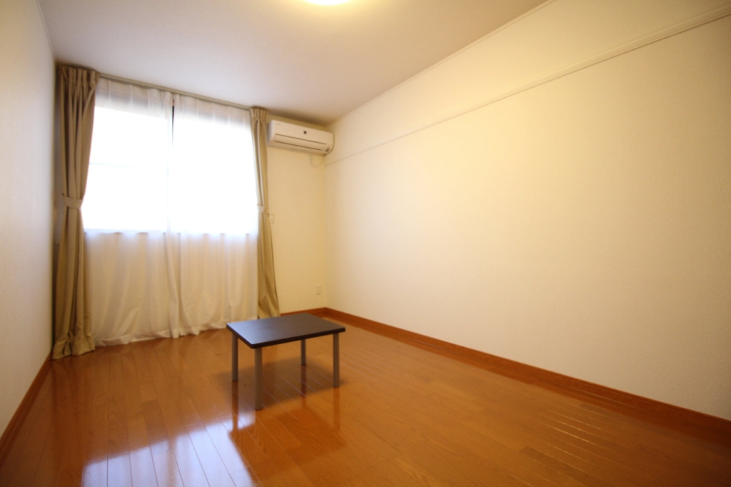 レオパレスサンライト リビング