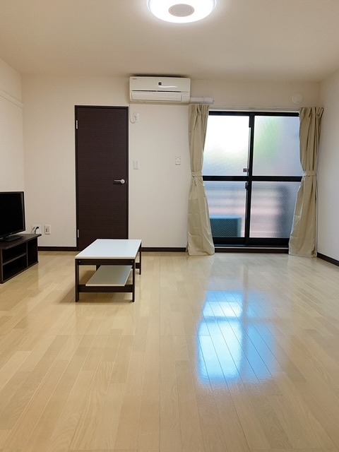 レオネクスト上甲子園 リビング