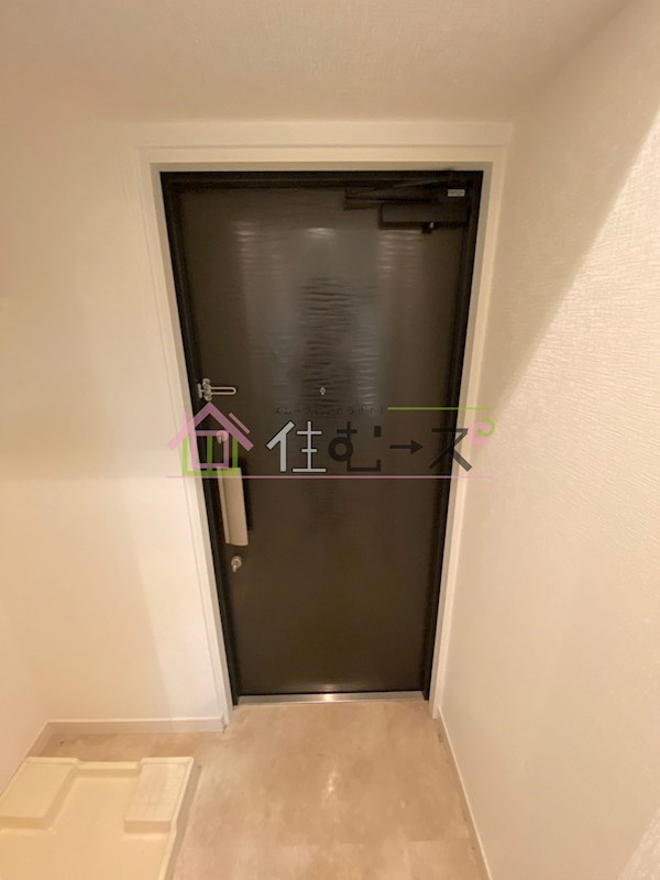 スプランディッド難波 玄関