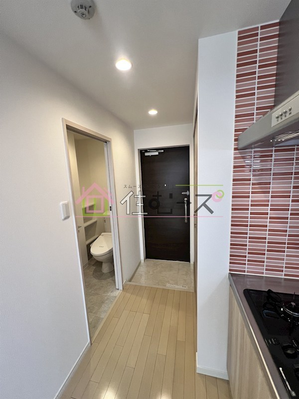 コーラルポワント難波west 玄関